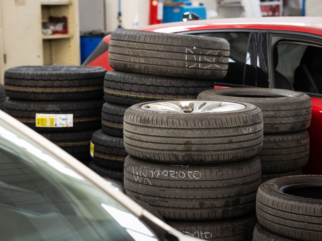 ballan-carrozzeria-asolo-custodia-pneumatici-1