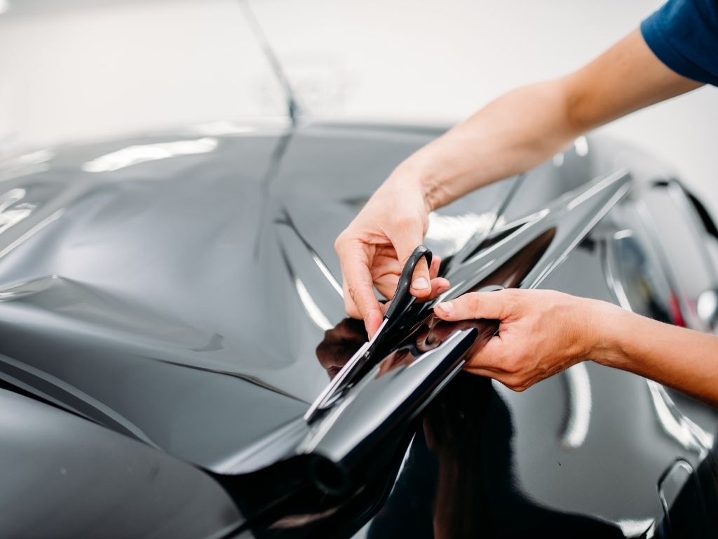 ballan-carrozzeria-asolo-installazione-pellicole-oscuranti-2