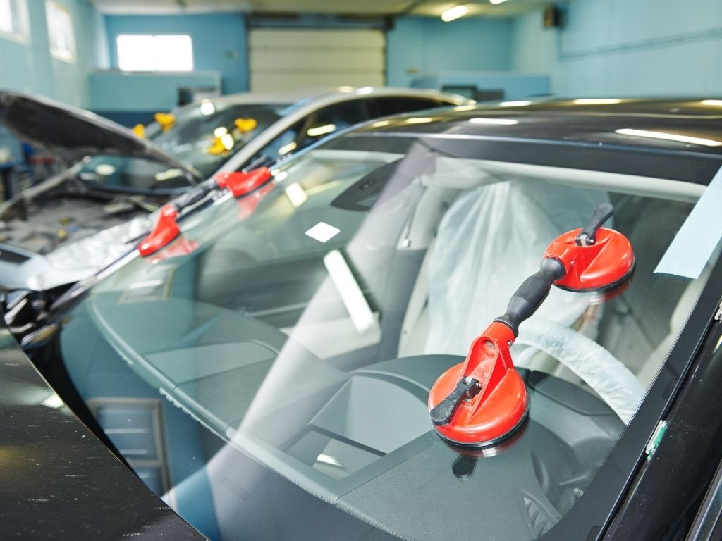 ballan-carrozzeria-asolo-riparazione-sostituzione-parabrezza-2