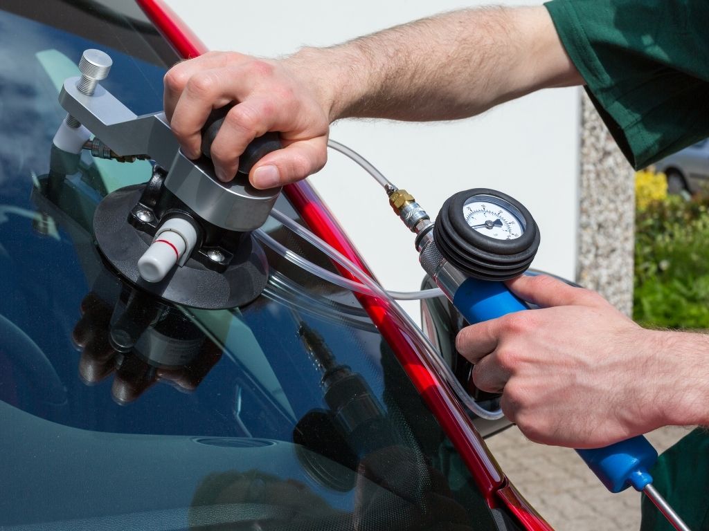 ballan-carrozzeria-asolo-riparazione-sostituzione-parabrezza-3